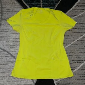 Neon yellow/green 💛💚 Cherokee infinity scrub top